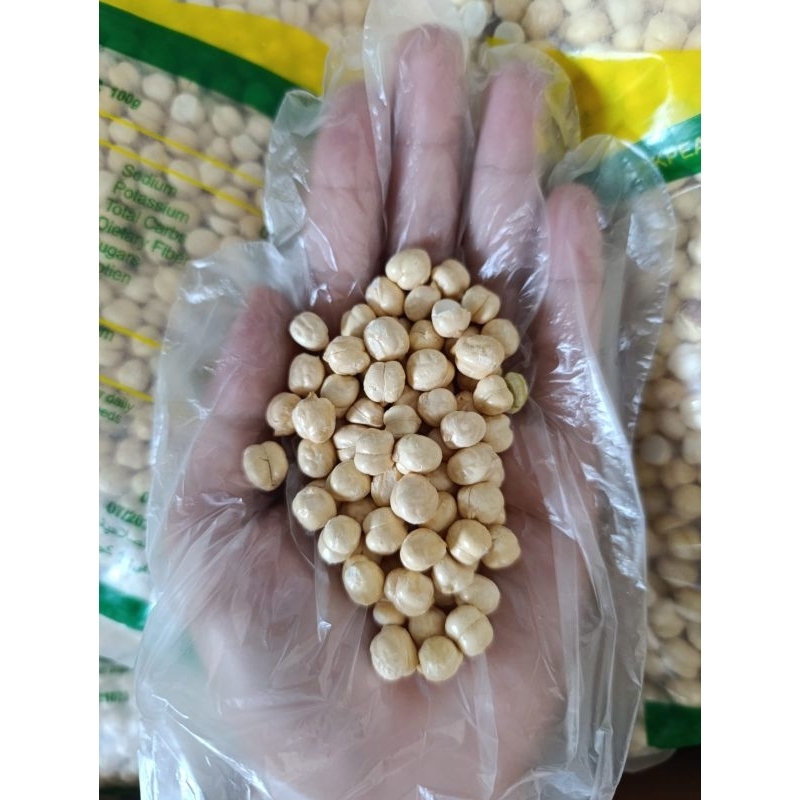 

kacang arab/ fustuk
