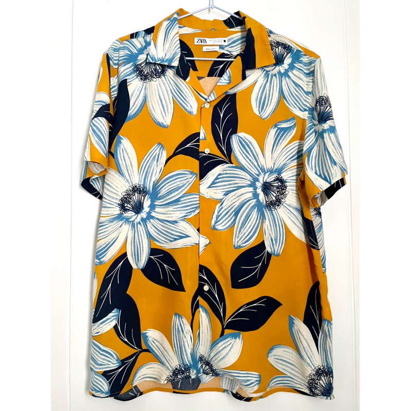 Preloved - Kemeja Pria Floral Brand ZARA