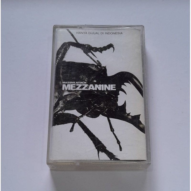 Kaset Massive Attack Mezzanine