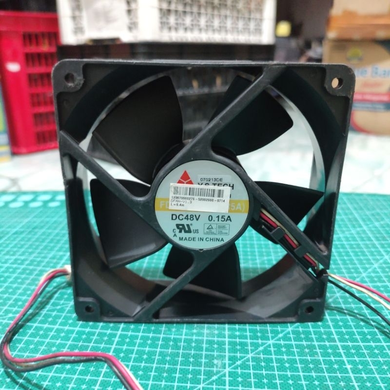 Y.S.TECH DC BRUSHLESS FAN DC 48V 0.15A FAN DC BALL BEARING 12CM