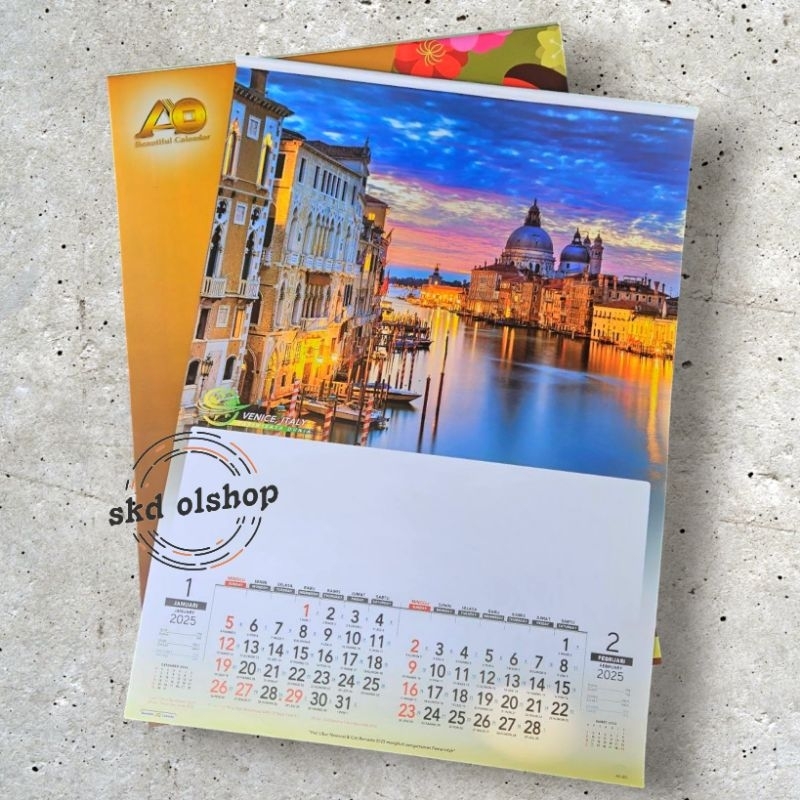 

kalender lux tahun 2025 pariwisata dunia Ao 602 ukuran super besar 72 x 50 cm(terima castume cetak merek)