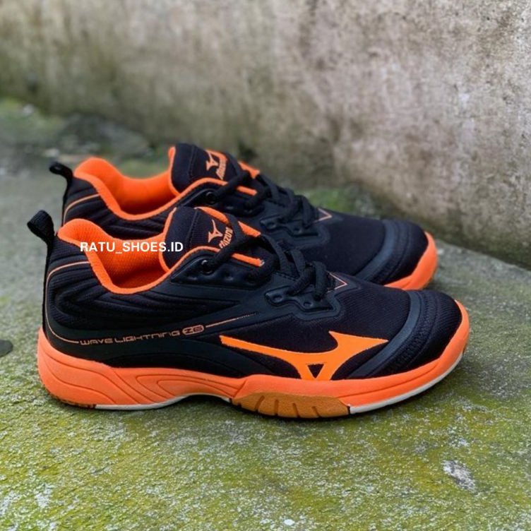 Garansi Original Sepatu Mizuno Badminton Bulutangkis Voli Size 39  44