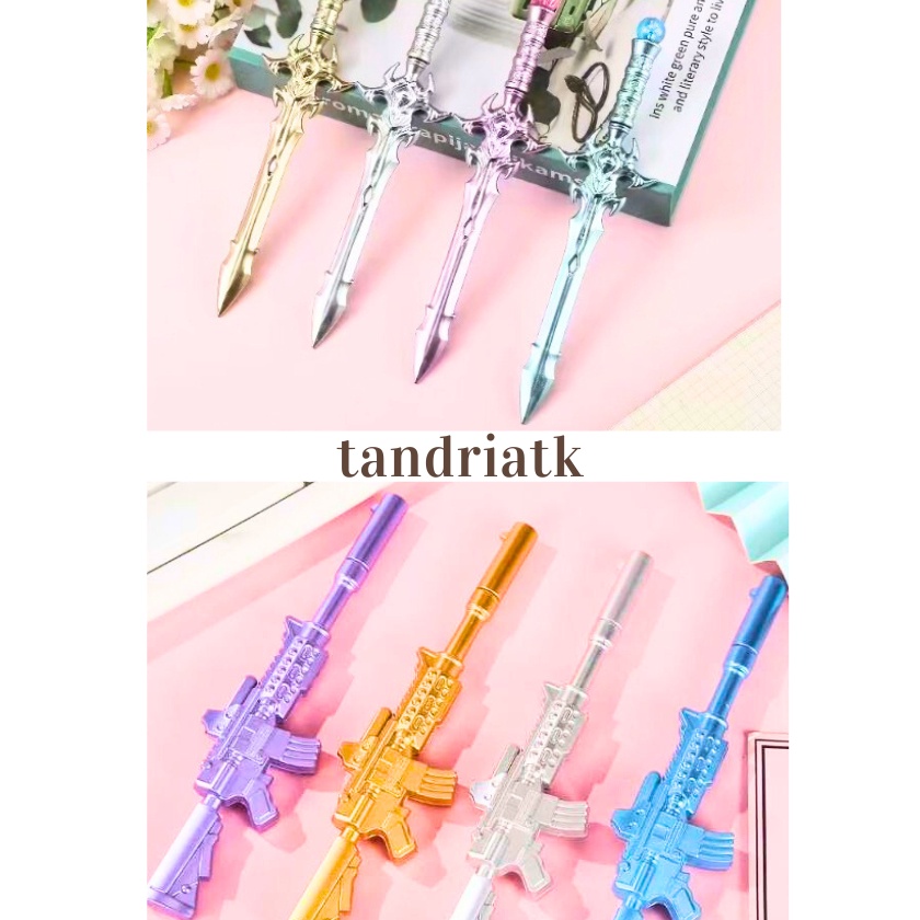 

Gila 1 Lusin 12 pcs Bolpen Gel Pedang Pulpen Motif Cowo Pena Untuk Lelaki