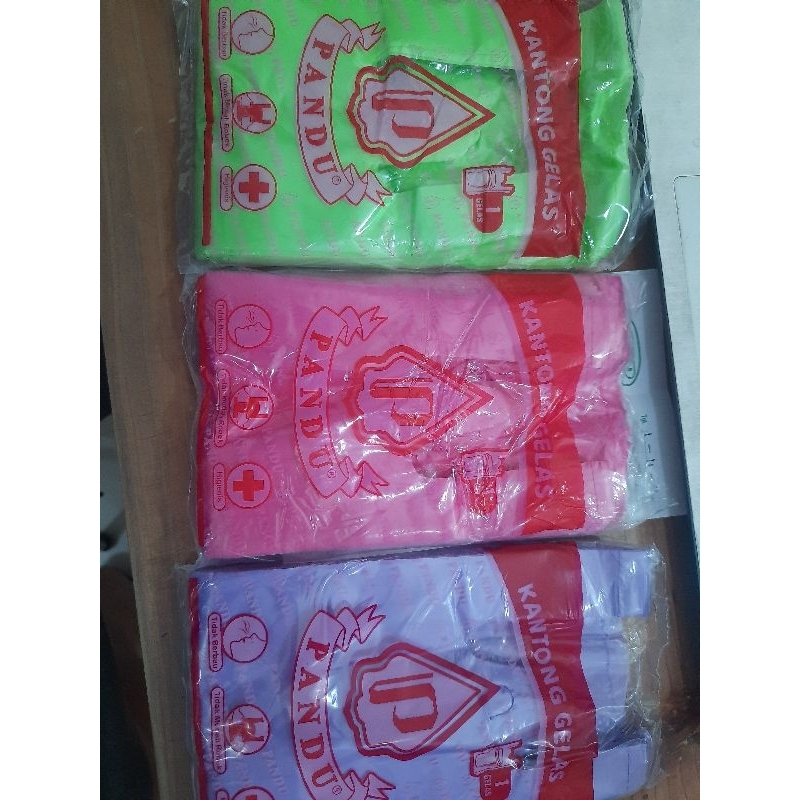 kresek / kantong plastik gelas / plastik gelas oz / hd cup merk Pandu warna