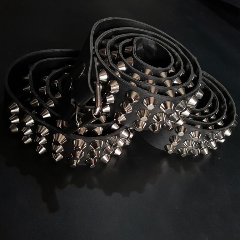 Ikat pinggang punk sabuk gesper piramid spike topong