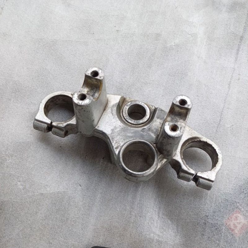 segitiga Atas yamaha  byson original