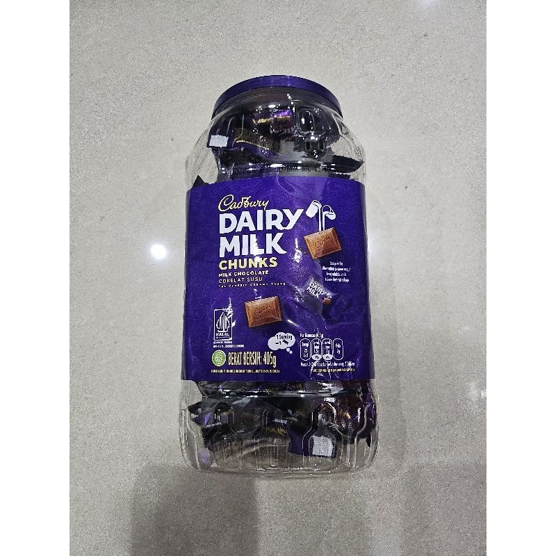 

Coklat cokelat Cadbury Dairy Milk toples 405 gram