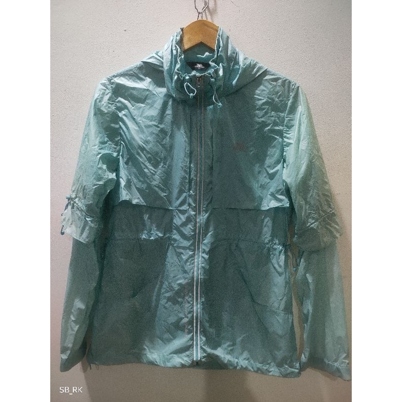 jaket running olahraga windbreaker tresspas