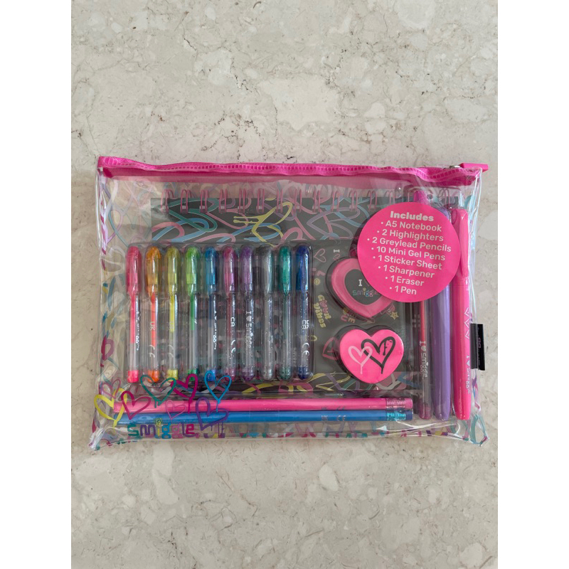 

Smiggle I Heart Stationery Gift Pack