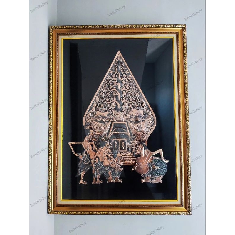 Gunungan Wayang Tembaga