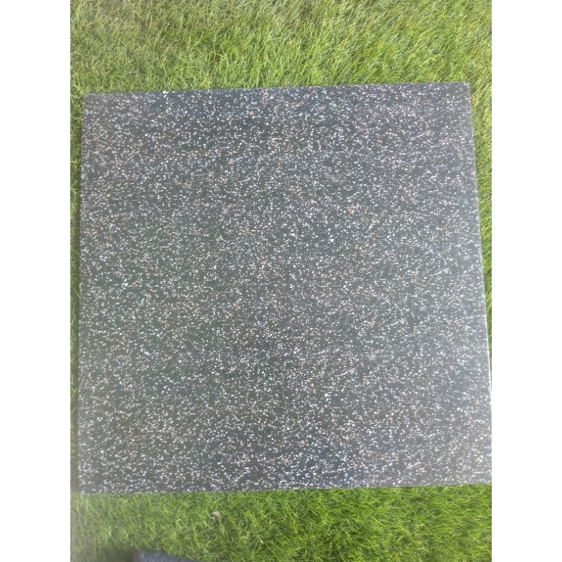 keramik lantai kasar ukuran 50x50