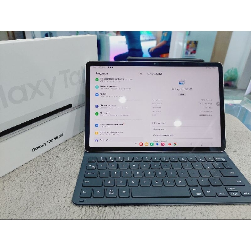 Samsung Tab s8 5G Ram 8/128gb with Keyboard