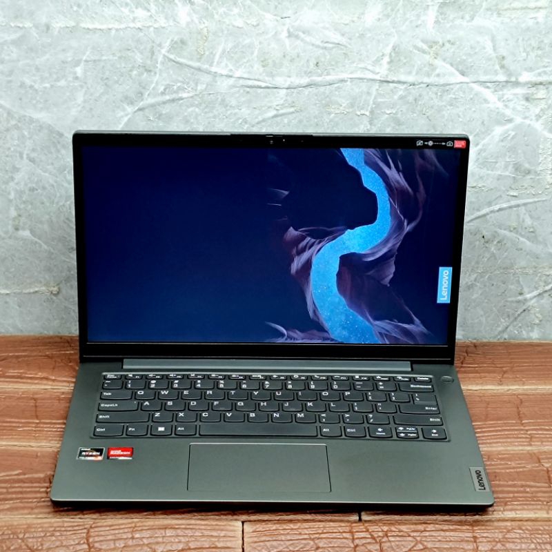 Laptop Lenovo V14 G2 ALC AMD Ryzen 3-5300U RAM 4GB SSD 256GB MULUS