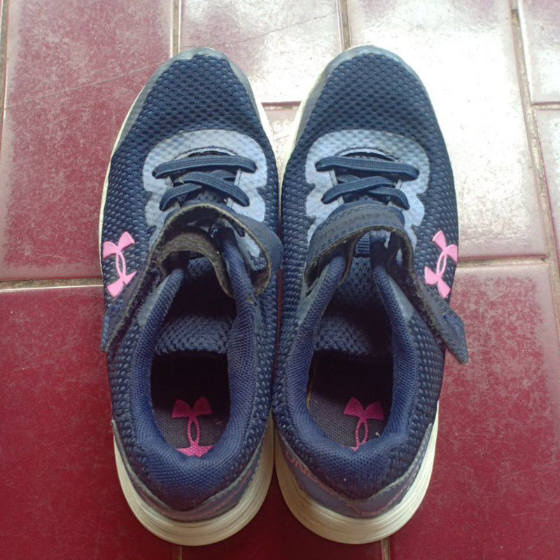 second sepatu under armour original