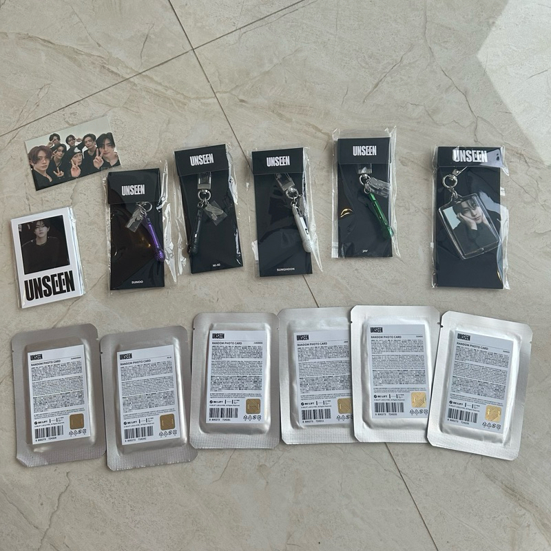 UNSEEN MERCH ENHYPEN RPC MIC KEYRING