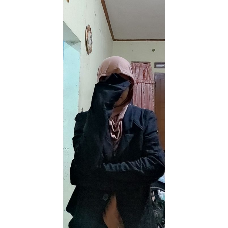 blazer hitam by bettina liano
