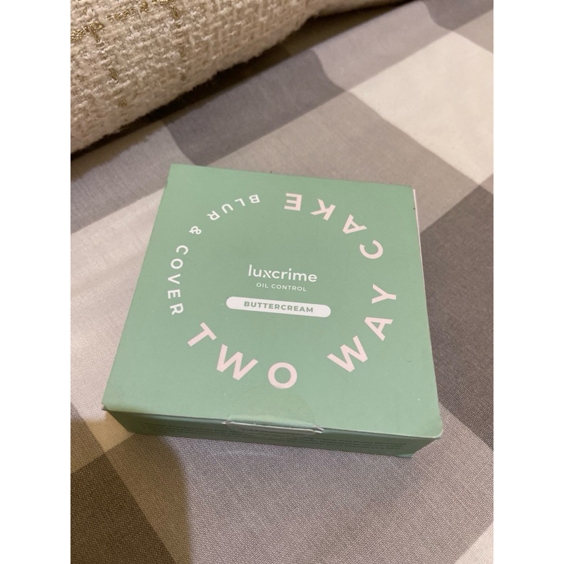 Luxcrime Blur & Cover Two Way Cake Buttercream