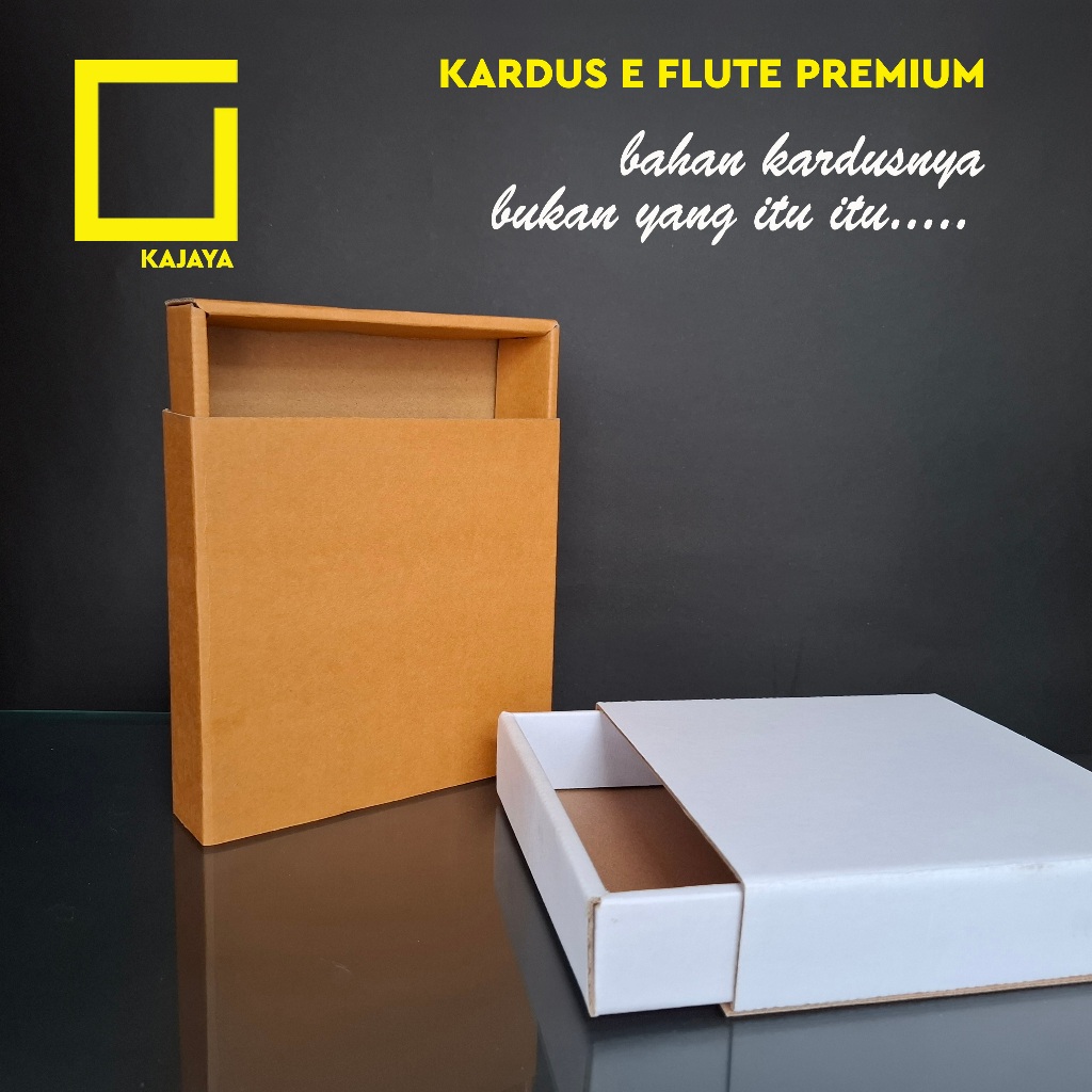 

Kardus Box Sliding 15x15x3,5 cm |Kotak Hampers Kemasan Souvenir Asesori CD Parfum | E Flute Premium