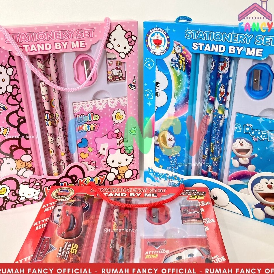 

Kirim Hari Ini FREE BUBBLE DUS Paket Alat Tulis Study Set Fancy kode 8821 CARS Hellokitty Doraemon Sophia
