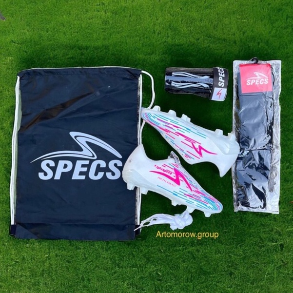 Garansi Toko  PAKET KOMPLIT Sepatu bola replika  sepatu bola murahsepatu bola 11 questra