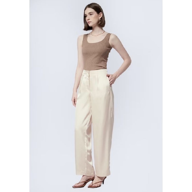 EXECUTIVE CELANA WANITA TAPERED FIT ORIGINAL