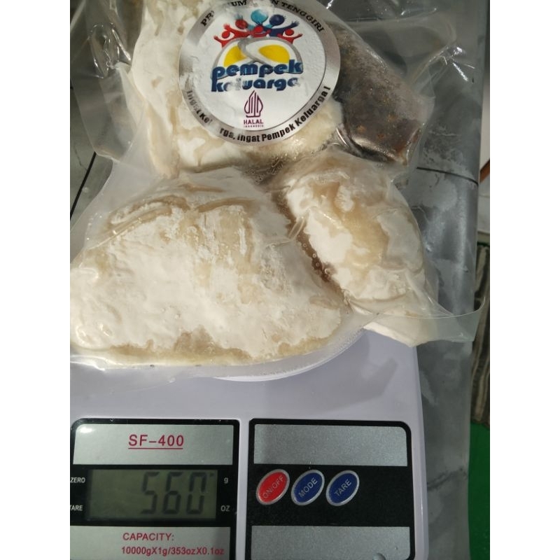 

Pempek Frozen Vakum Selam Besar