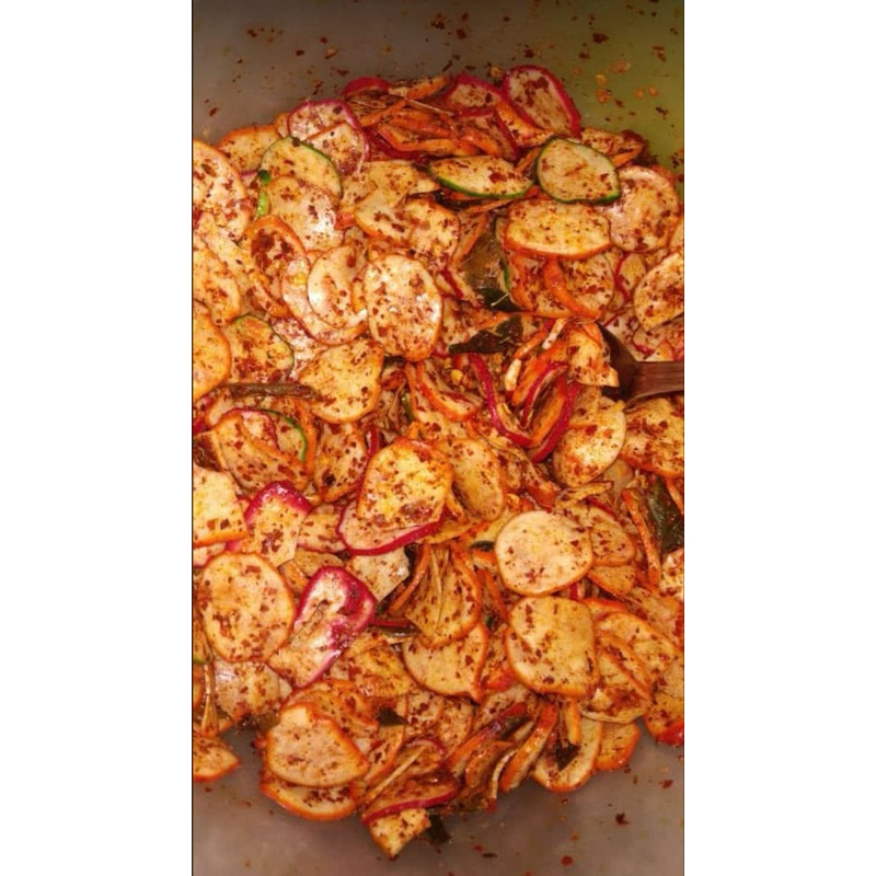 

KERUPUK SEBLAK PEDAS DAUN JERUK 500g