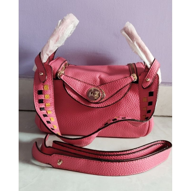 Tas Slempang Wanita Lindoy (20cm) Pink Fanta