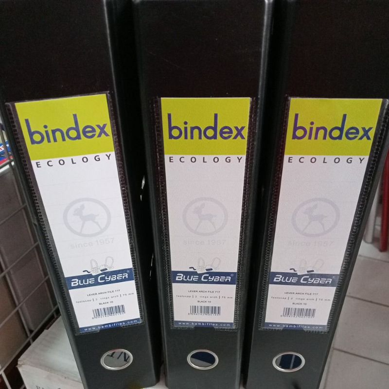 

Bindex black 10 75mm lever arch file 717