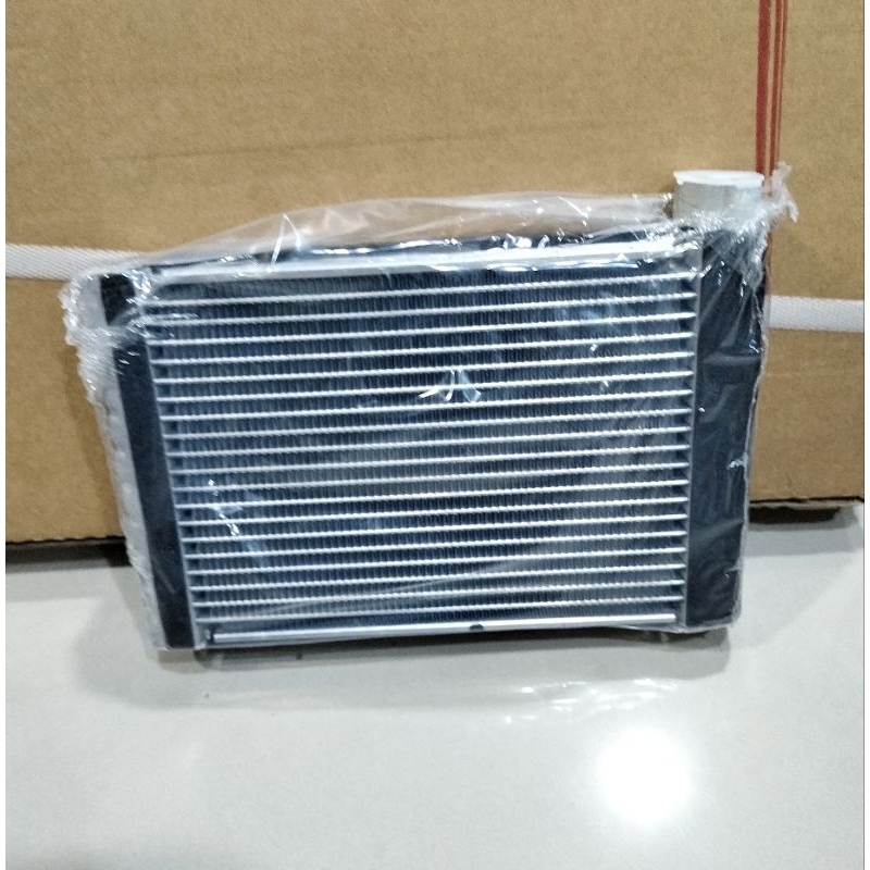 evap pendingin AC mobil Evalia belakang