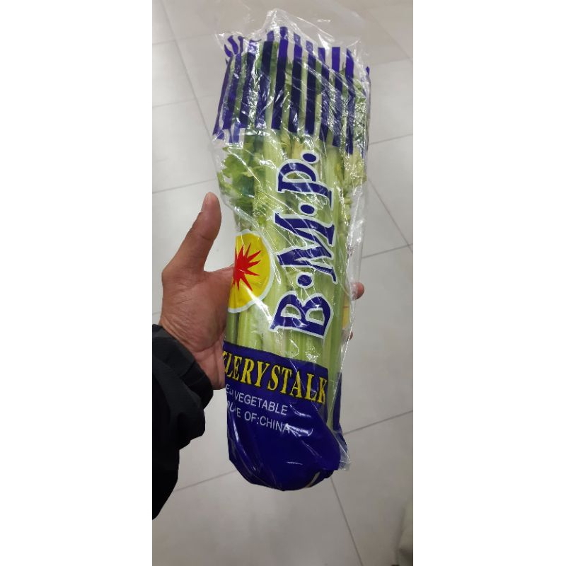 

Celery stick ‼️ 60.000/pack (±500gram) ‼️ bisa kirim instan untuk area Surabaya