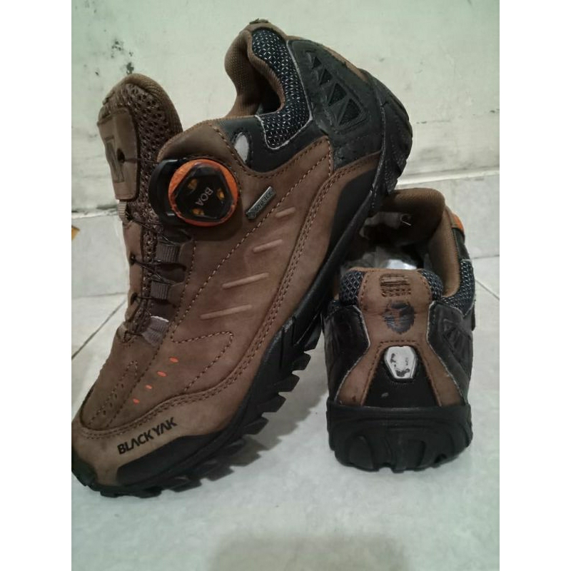 Sepatu BLACKYAK BOA. 41_42