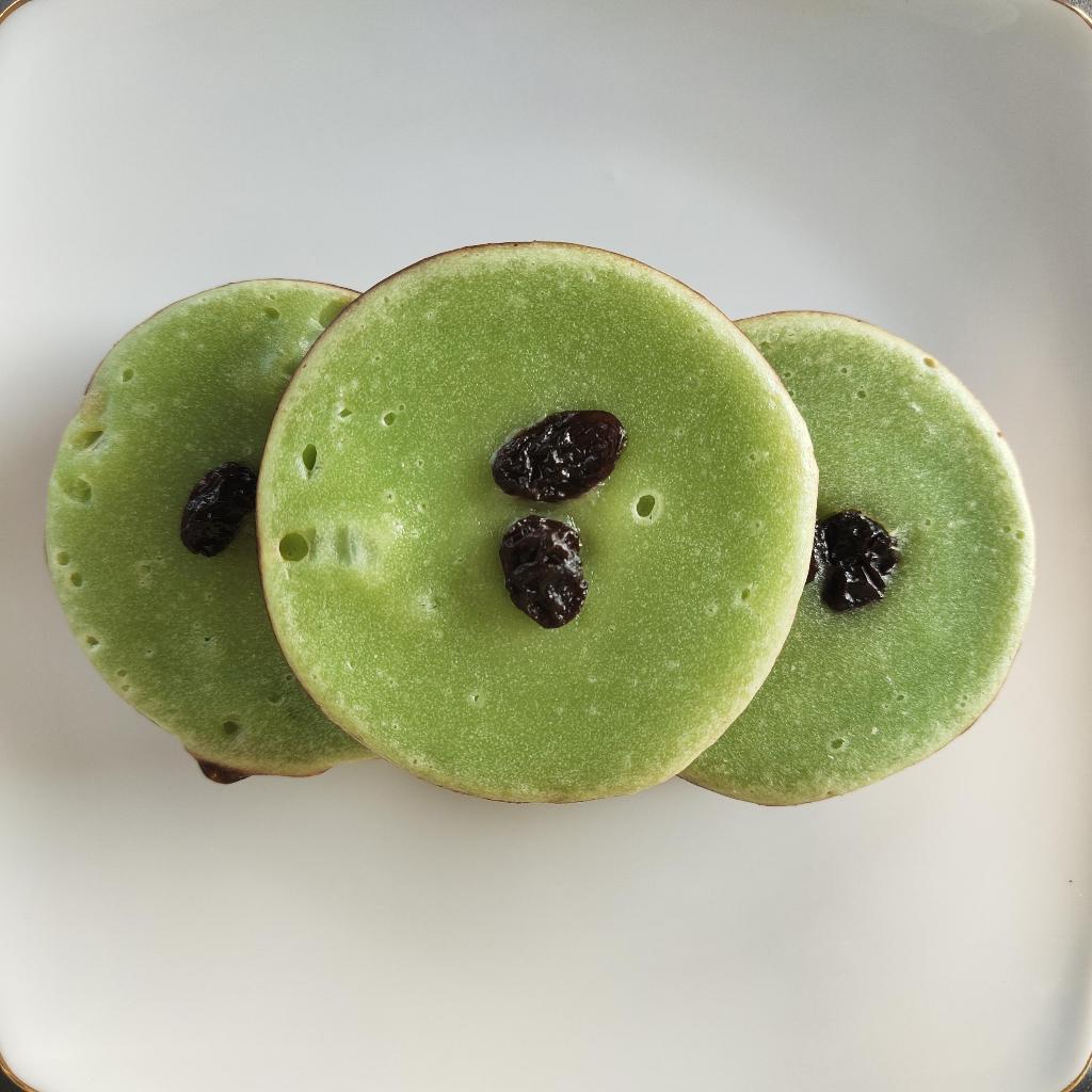 

KUKIS - Kue Lumpur Pandan