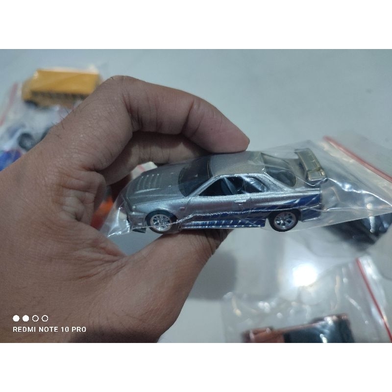hotwheels nissan skyline r34 fnf junk (sayap patah), swap wheels, open rivet