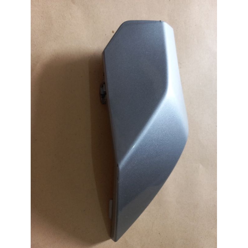 TUTUP DEREK TOWING BEMPER BELAKANG AVANZA VELOZ 2021 ORIGINAL