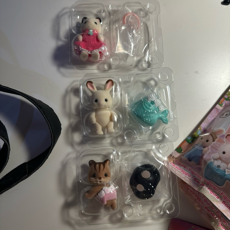 SYLVANIA FAMILIES BABY COSTUME SERIES SELECTED