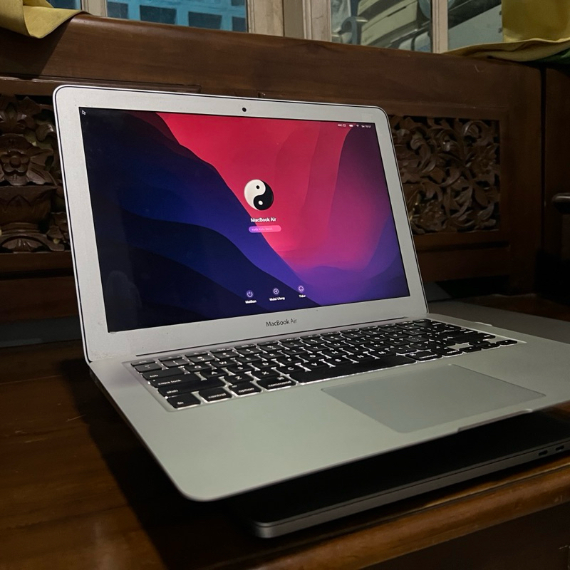 MacBook Air 13inch 2015 Core i5 ram 4gb 120GB Bekas Berkualitas