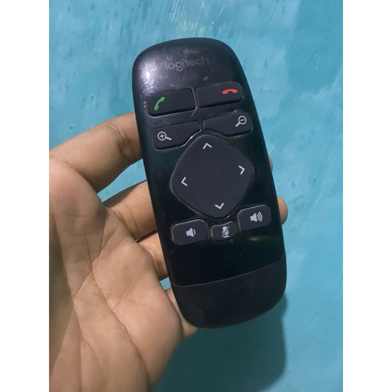 remote logitech conference camera