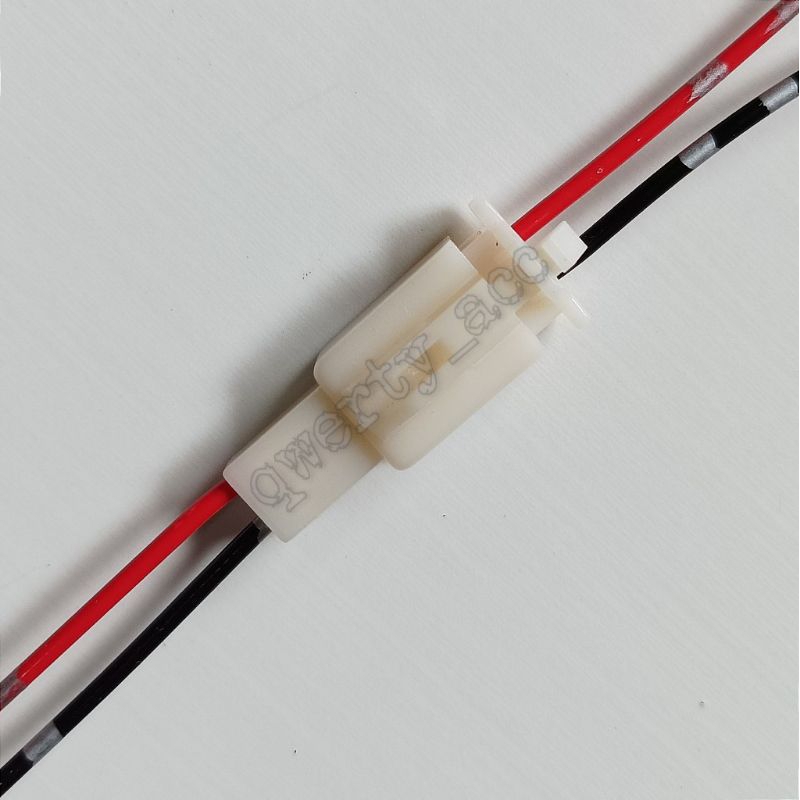 1 Pasang Soket 2 Pin Kecil 2.8 NYLON + Kabel Bintik