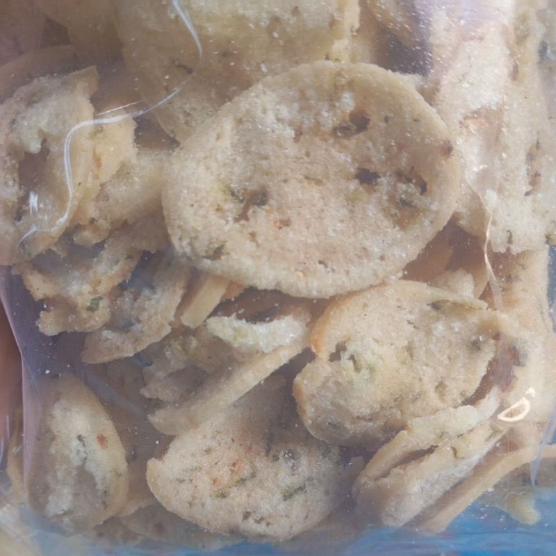 

kerupuk bakso seledri renyah gurih berat 250g