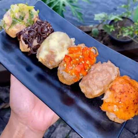 

Tahu Bakso Kriting Topping
