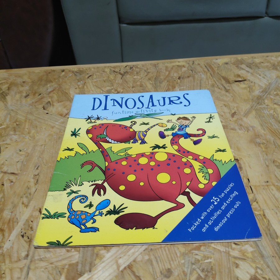 Buku Dinosaurs Funtime Activity Book