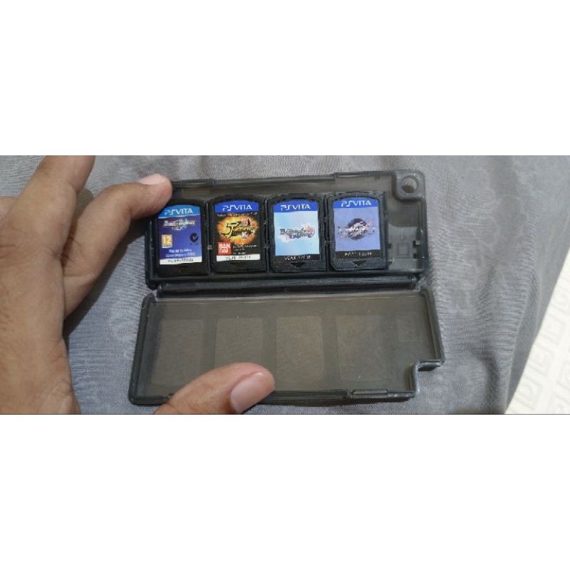 Kaset PS vita bundle 8 kaset