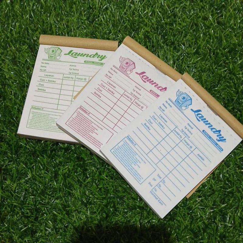 

NOTA LONDRY KECIL ISI 100 LEMBAR 2play UKURAN 1/8 folio 8x10,5 READY STOK