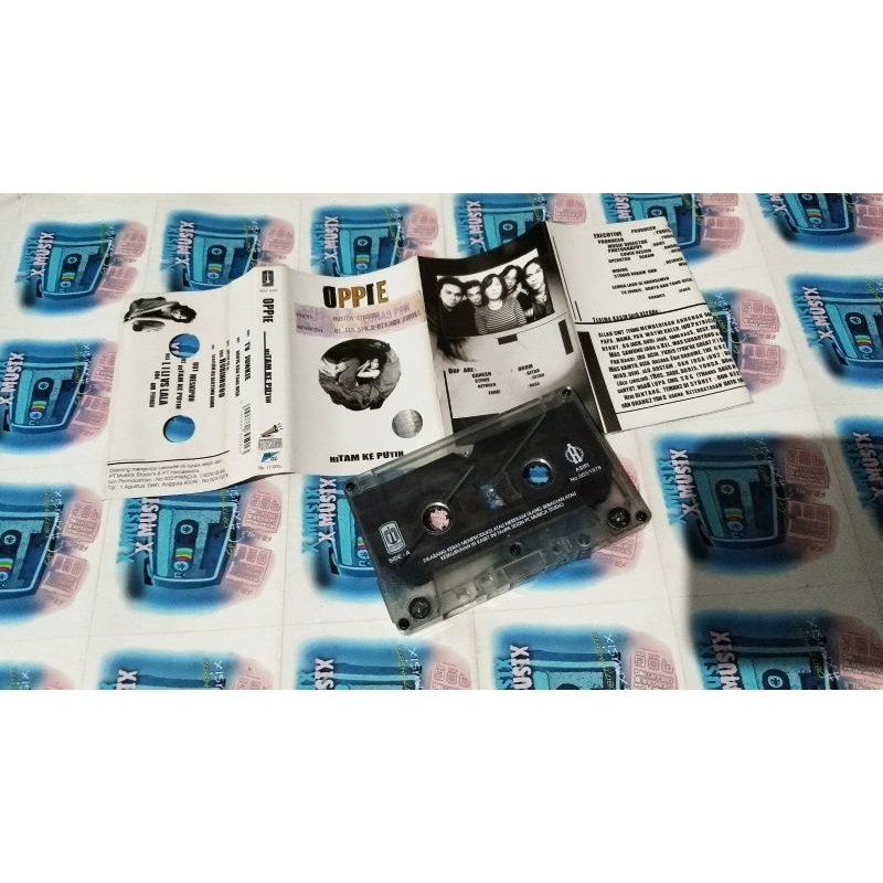 kaset pita oppie andaresta / hitam ke putih