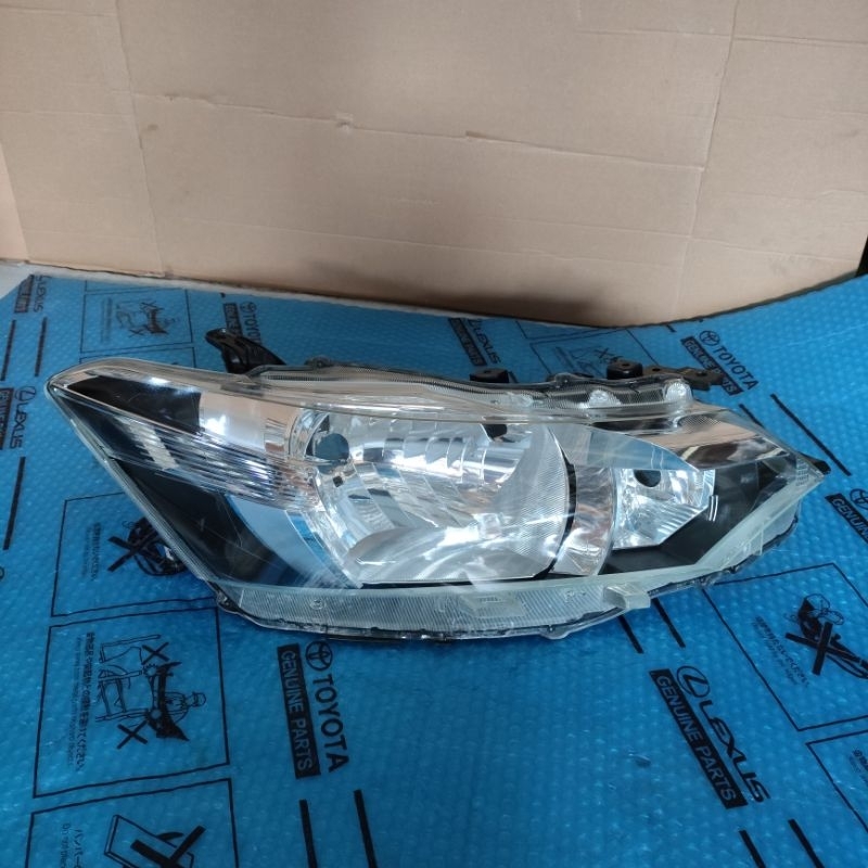 Headlamp Lampu Depan Vios Limo gen 3 2013 2014 2015 original