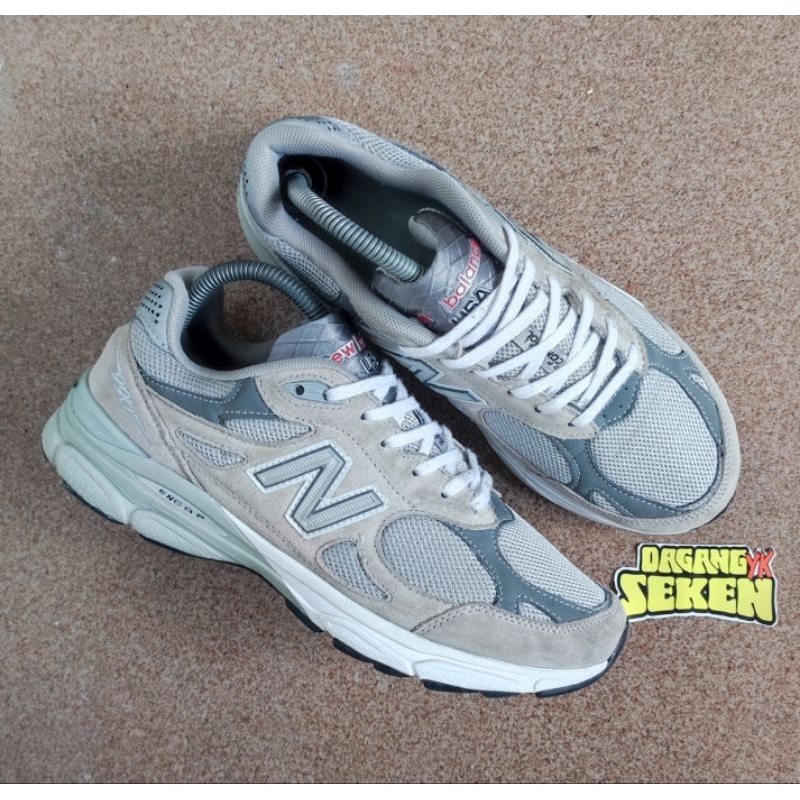 New Balance 990 v3 41 Second