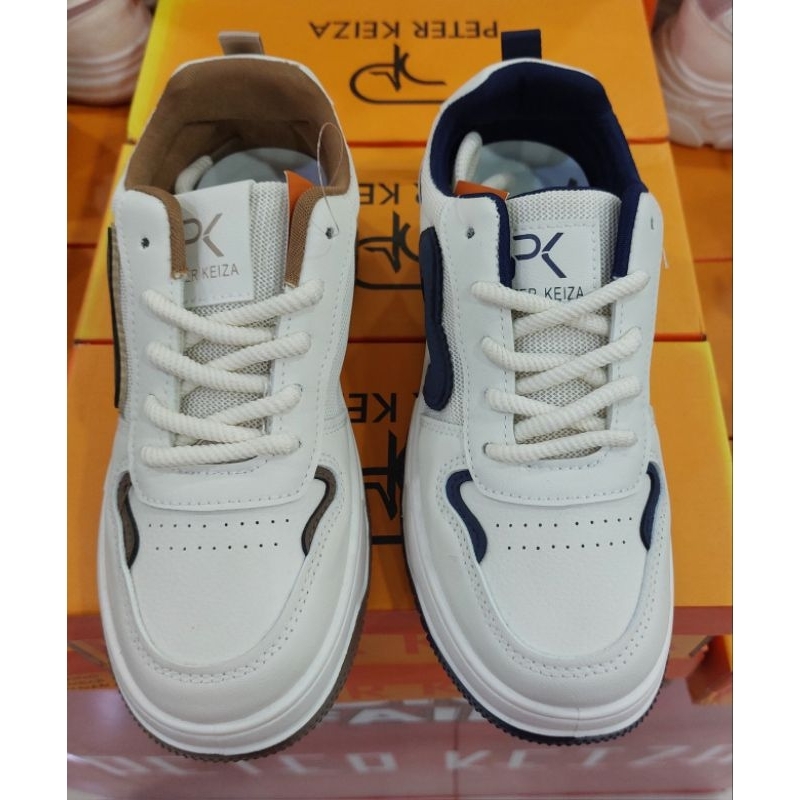 Sepatu sneakers wanita merk PETER KEIZA