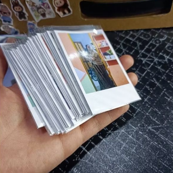 

PRINTT F0T0 P0LAR0ID TANPA COVER PLASTIK ( PER 27 PCS F0T0)/P0LAR0ID 2R