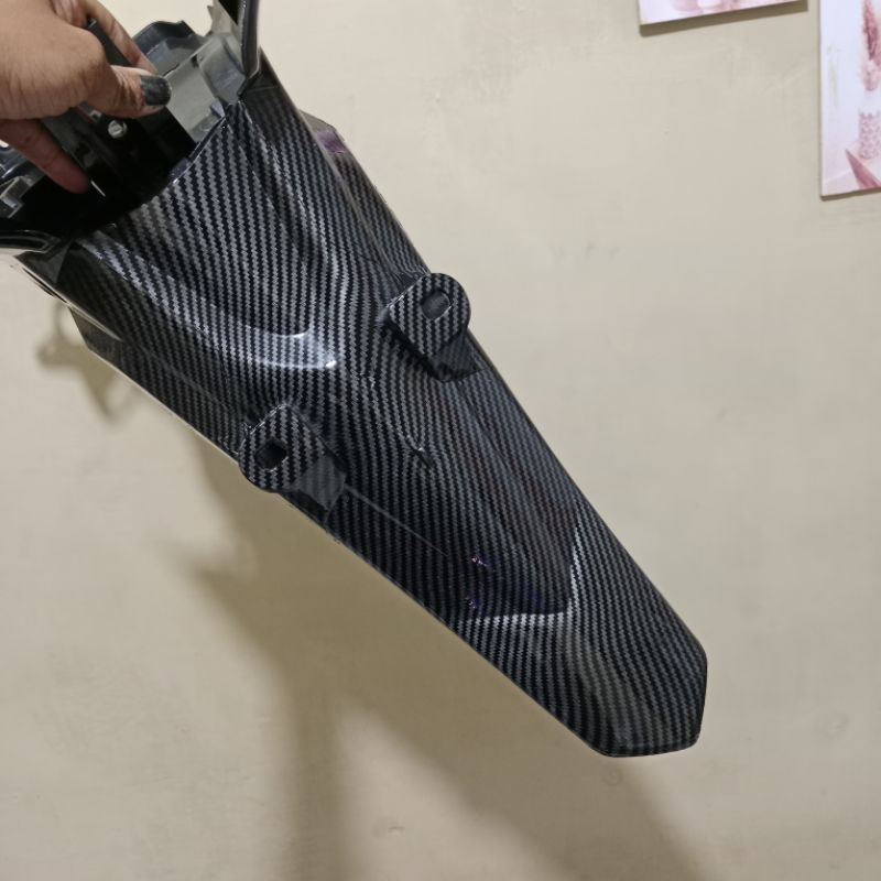 spakbor belakang beat(karbu) carbon /sayap belakang carbon beat (karbu)